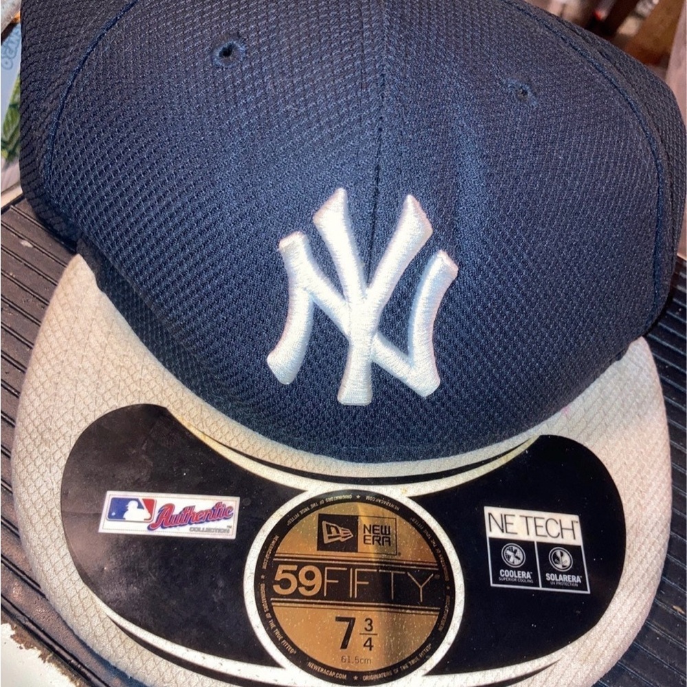 Mens New York Yankees Baseball Hat by New Era